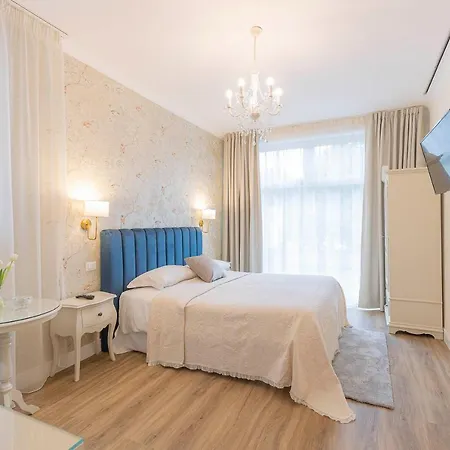 Crys: Rooms, Holiday, Business Gasthof
