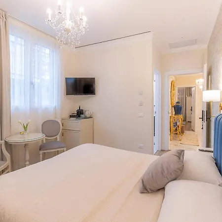 Crys: Rooms, Holiday, Business Guest house *
