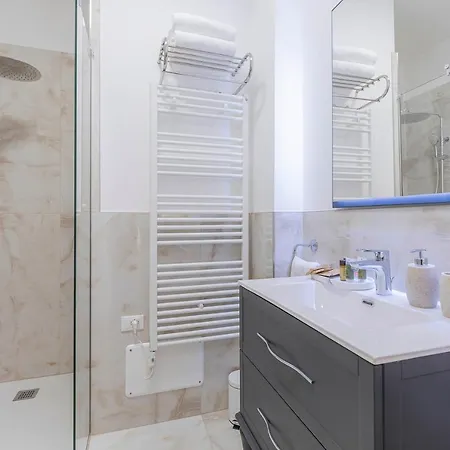 Crys: Rooms, Holiday, Business Guest house Verona