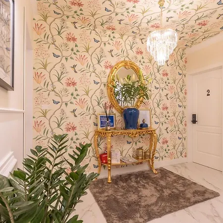 Crys: Rooms, Holiday, Business Guest house *